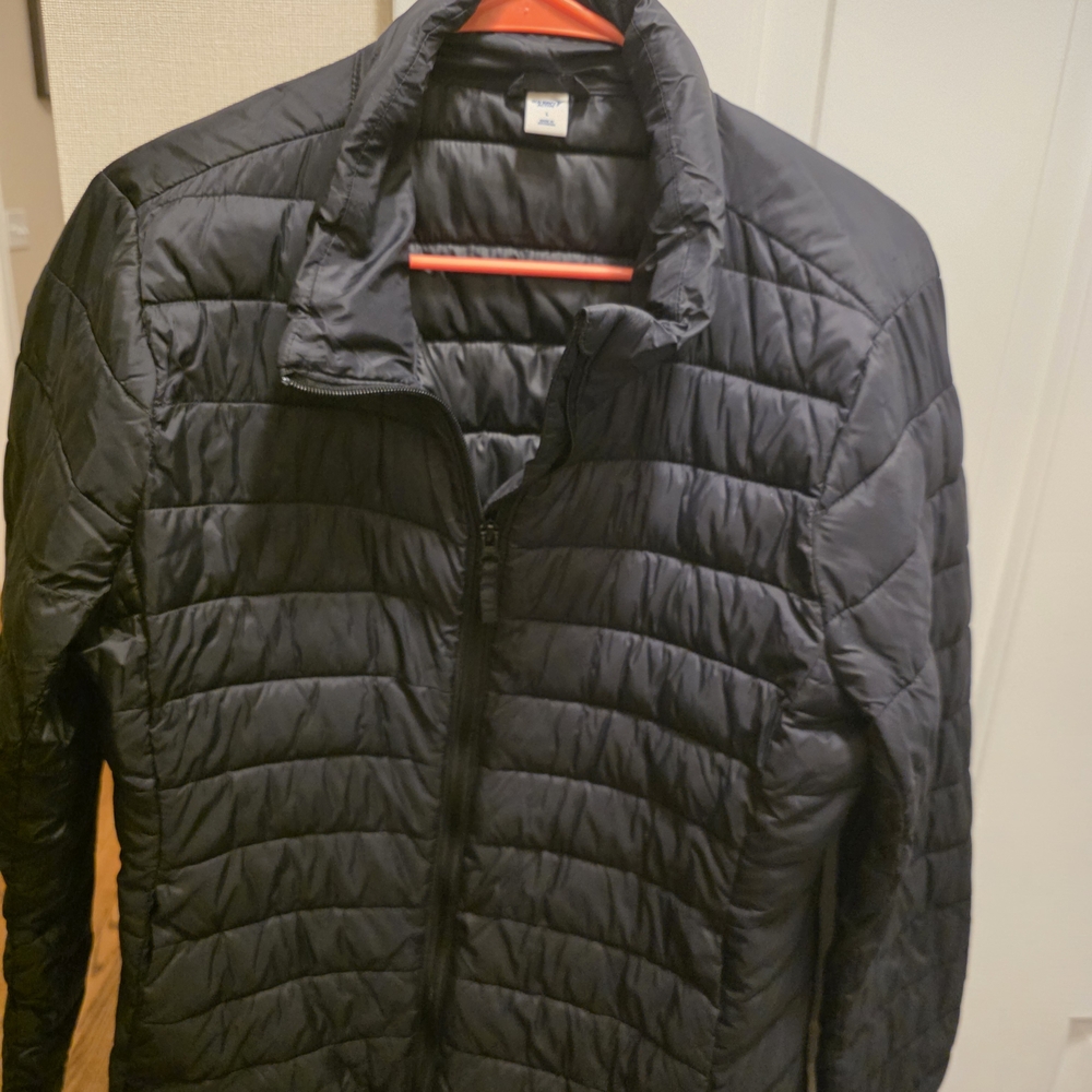 Old Navy Woman's Black Puffer Jacket